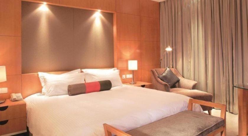 Tian Cheng Hotel Jin Jiang Shanghai Exterior photo